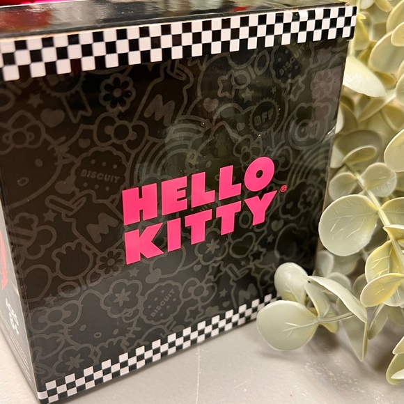 Hello Kitty Remote Control Racing Car, NIB - Picture 5 of 6